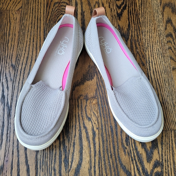Like New/New Ryka Veronica size 7W - Picture 2 of 5